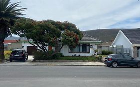 A Cosy Home In Hermanus